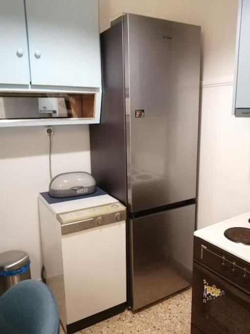Apartamento Ανακαινισμένο 8 Λεπτά Από Το Μετρό. Atenas Exterior foto